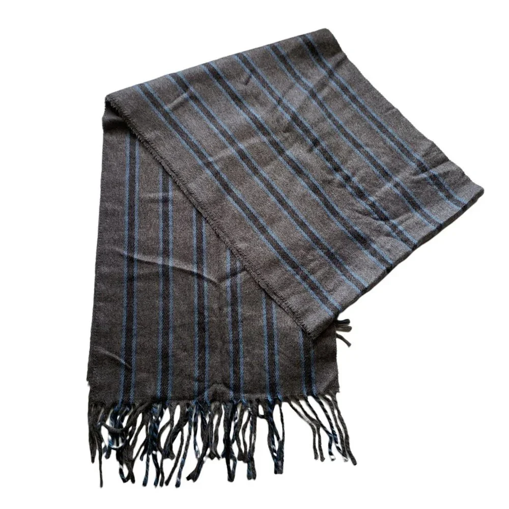 NEW ROUNDTREE & YORKE Grey Striped Italy Made Acrylic Scarf 11.5